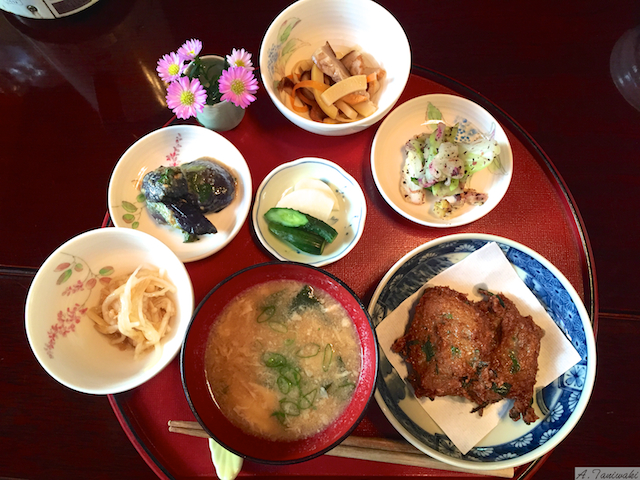 野菜中心のヘルシーなメニューが人気 おおつぼ のランチを食べてみた 株式会社末広 野菜中心のヘルシーなメニューが人気 おおつぼ のランチを食べてみた 株式会社末広